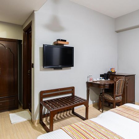 Hotel Sunstar Grand Дели Экстерьер фото