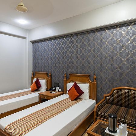 Hotel Sunstar Grand Дели Экстерьер фото